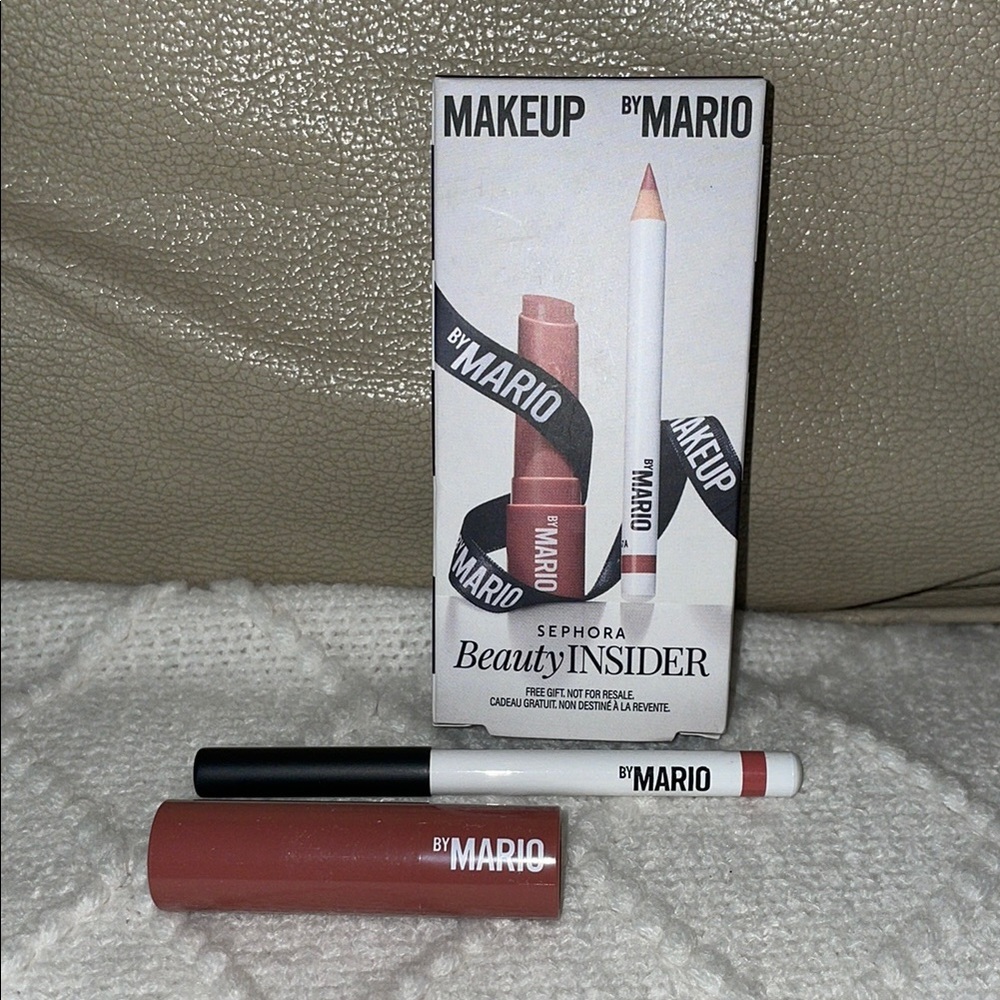 NIB Lip & Liner Set - Red